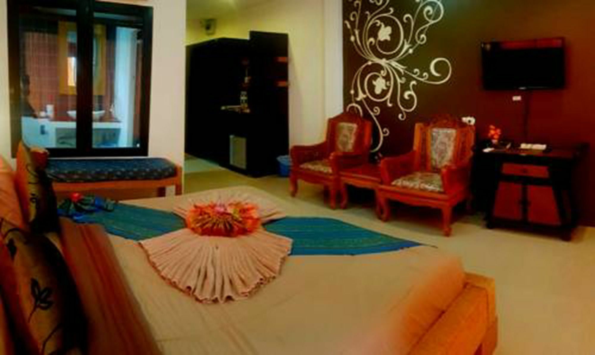 Rockwell Boutique Suites Hua Thanon  Exterior photo